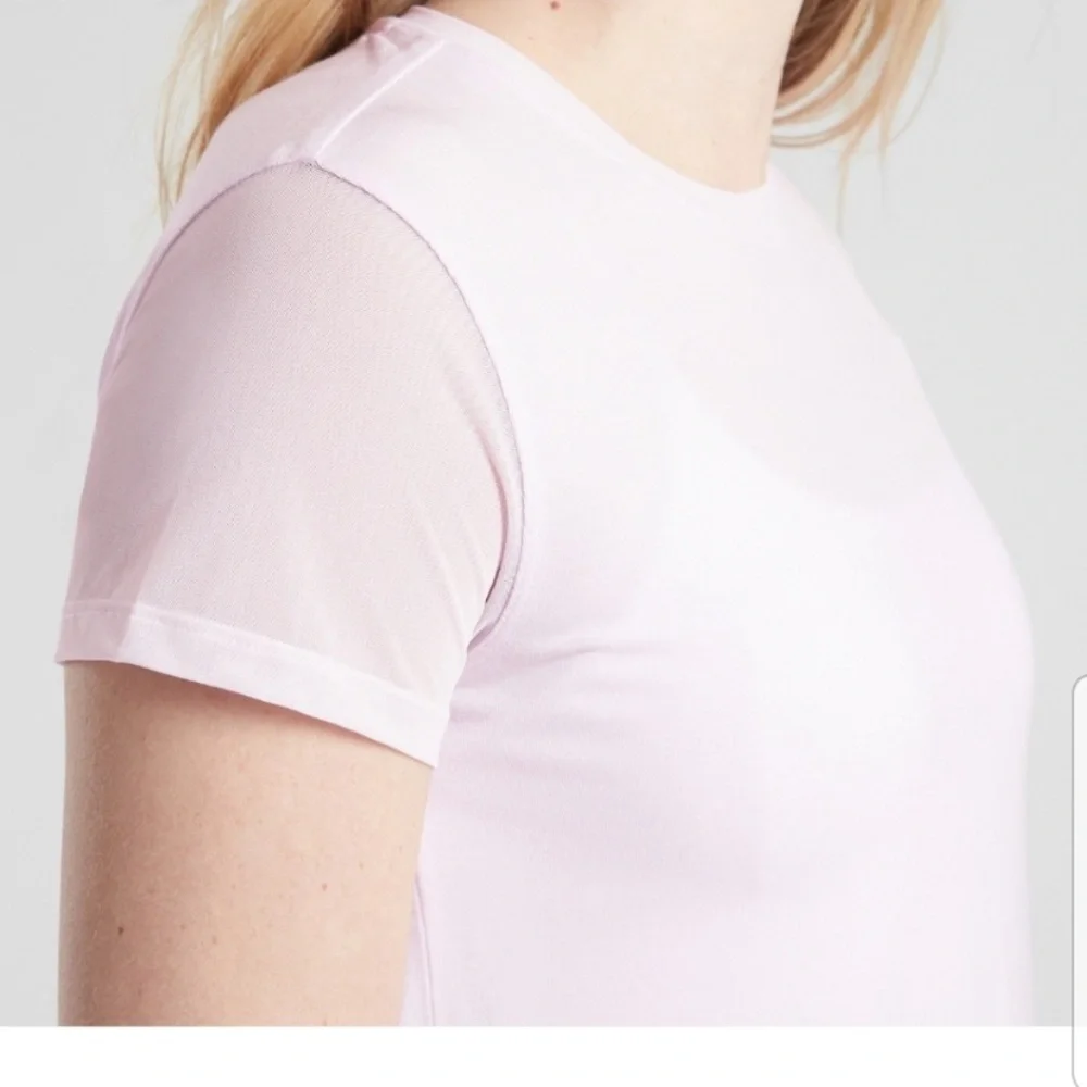 Athleta Cloudlight Hybrid Pink Tee Size Small - Picture 3 of 8